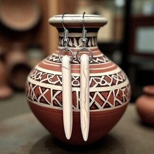 5 For $25💫Sant Fe Buff Spike Dangles